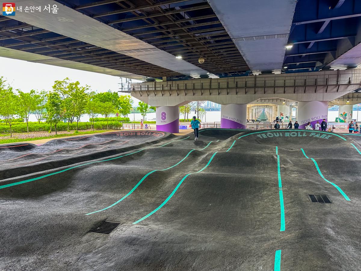Yeoui Roll Park Pump Track
