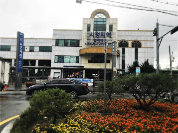 Seojeongri Station — photo 1