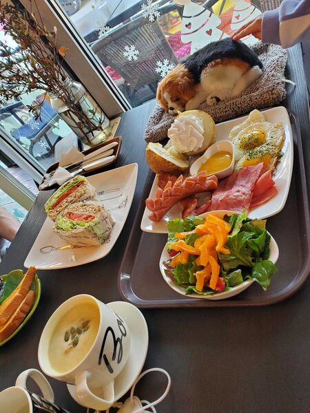 Cafe Dalkeumhan Ohu — photo 1