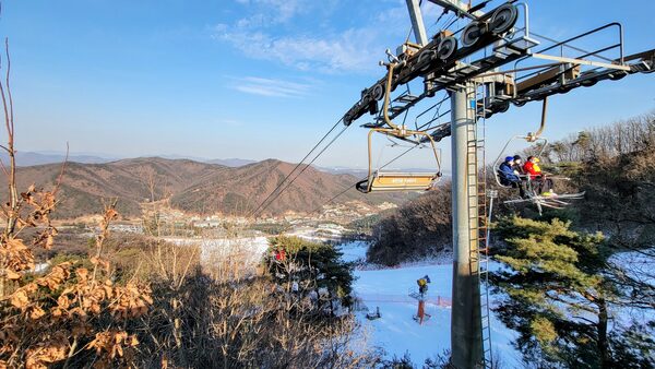 Jisan Forest Ski Resort — photo 1