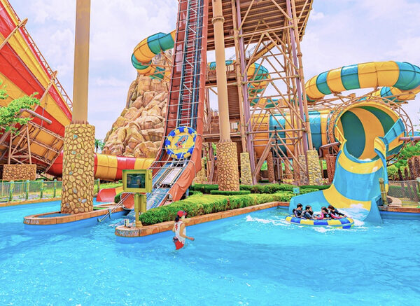 Lotte Gimhae Water Park — photo 1