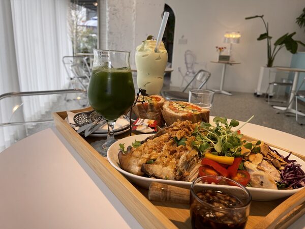 24.seven: Slow Food Cafe — photo 1