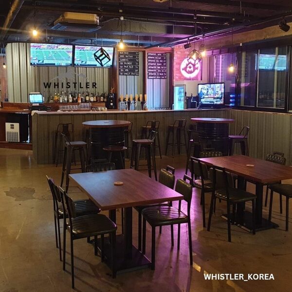 Whistler Pub and Craft Beer Garde — photo 1