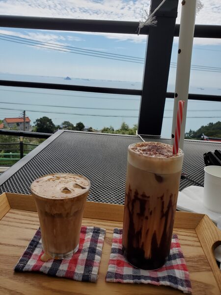 Cafe Here Now — photo 1