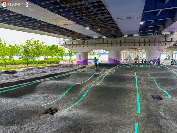 Yeoui Roll Park Pump Track — photo 1